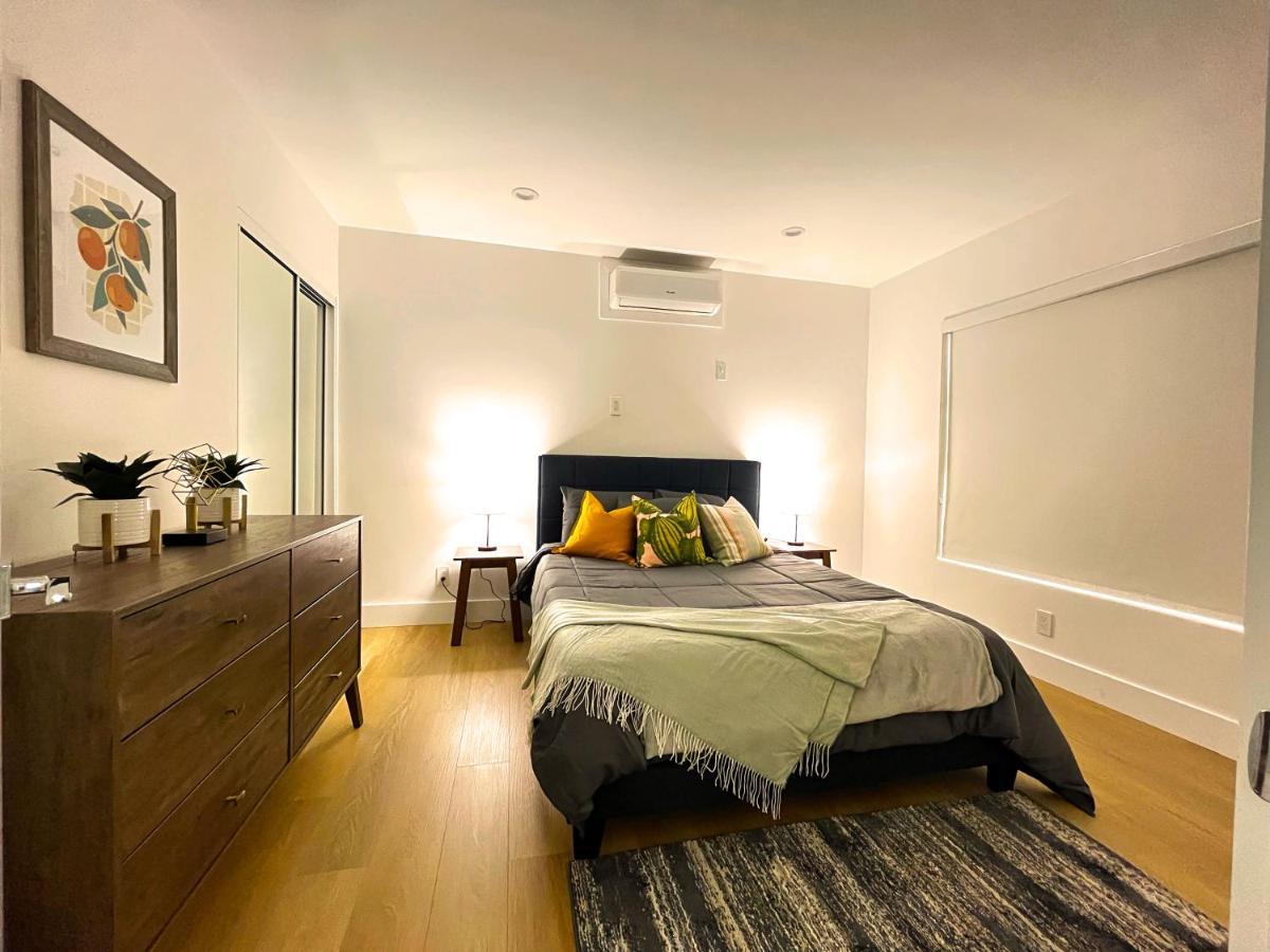 Hollywood/Thai Town Courtyard Apartment Лос Анджелис Екстериор снимка